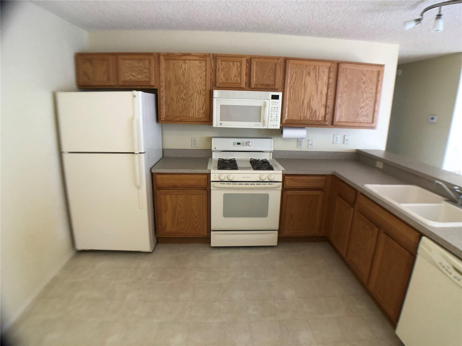 Image 4 of 15 For 2099 Broyhill Avenue