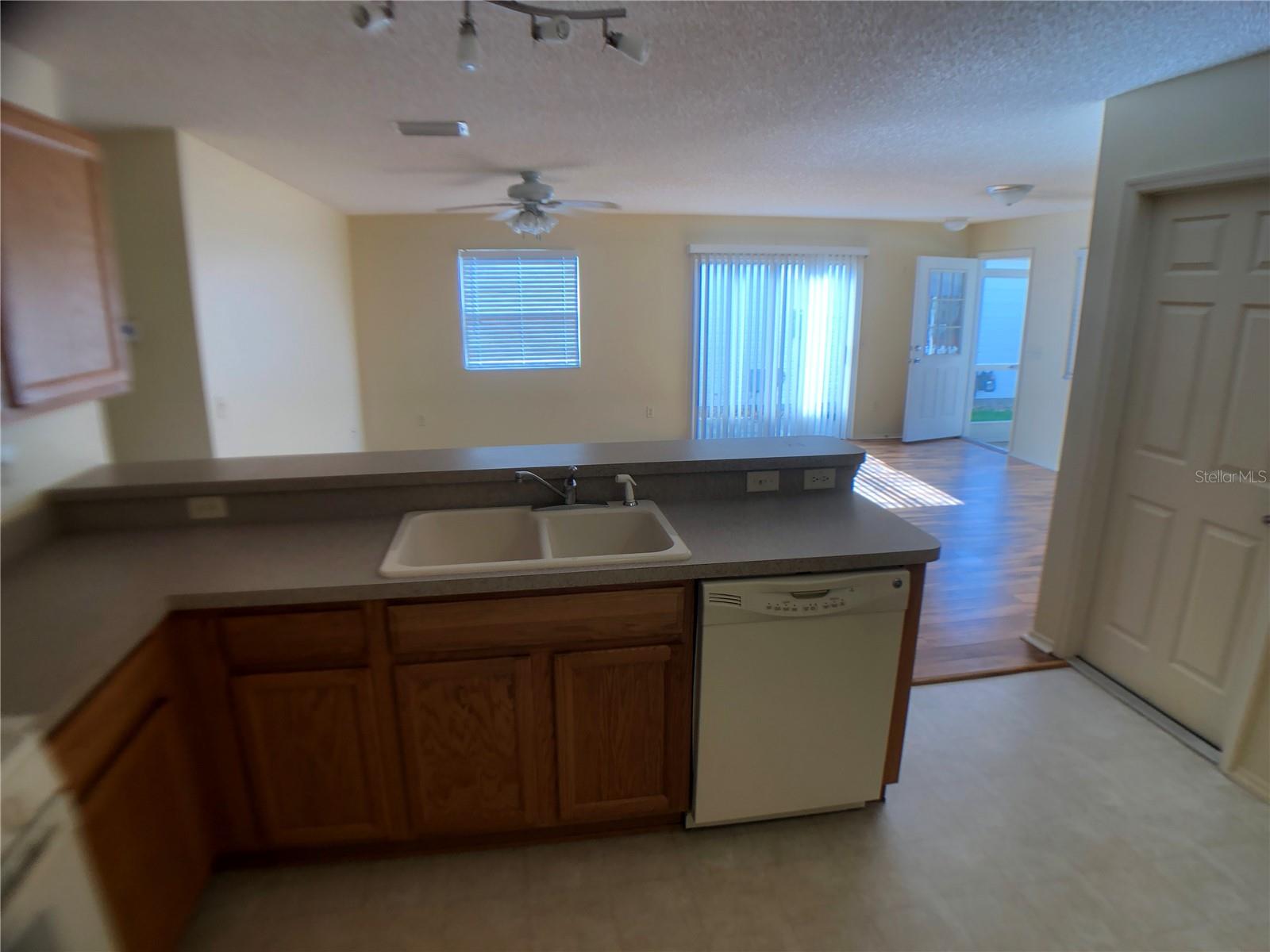 Image 5 of 15 For 2099 Broyhill Avenue