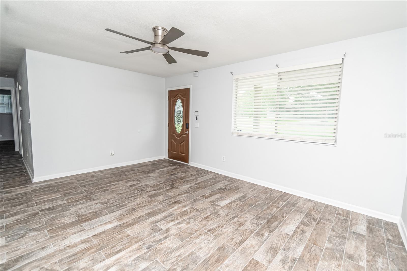 Image 6 of 64 For 25 Jule Road