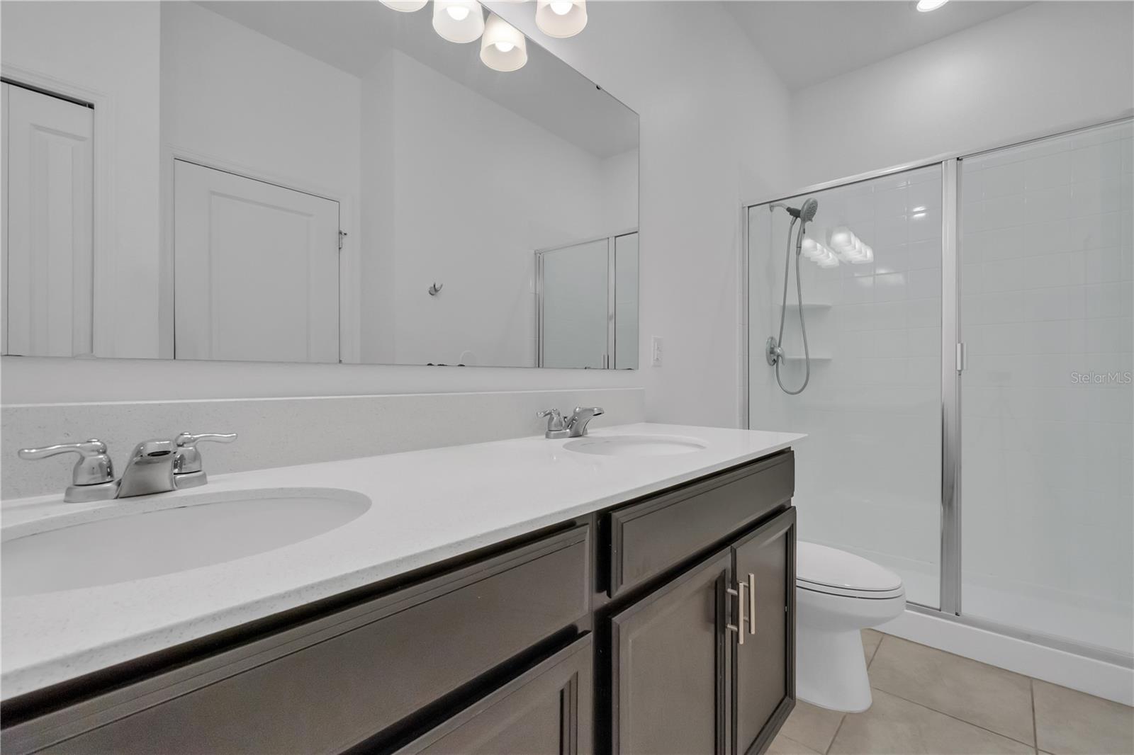 Image 19 of 35 For 920 Serchio Street