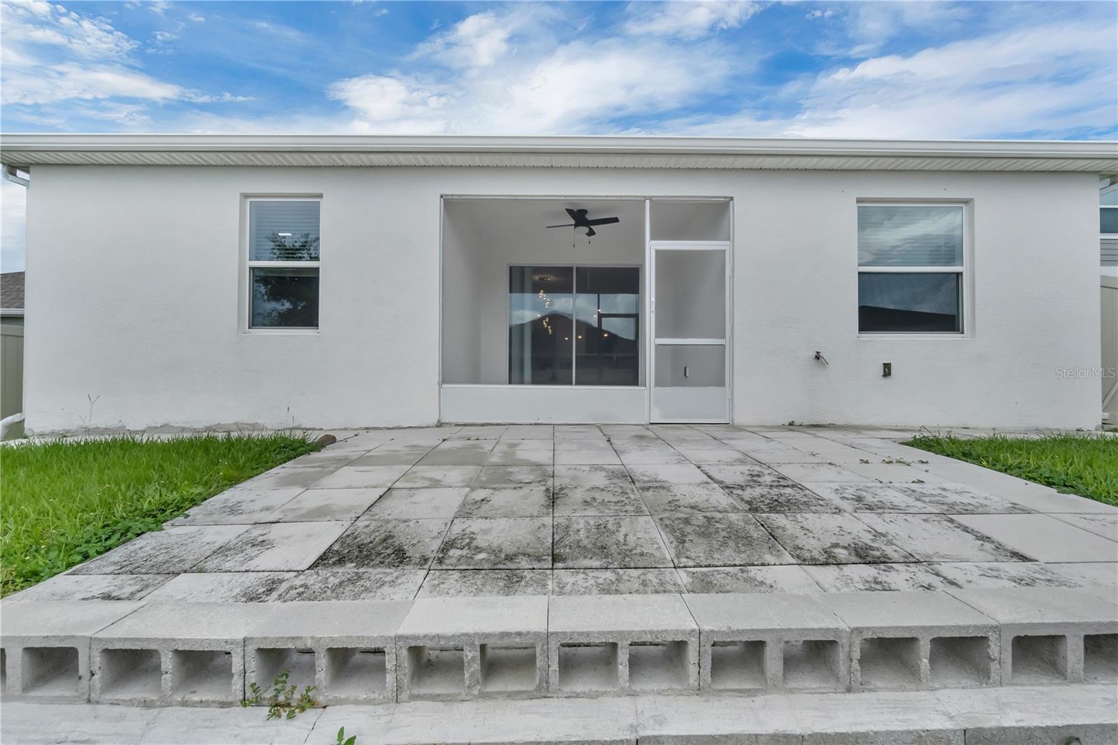 Image 30 of 35 For 920 Serchio Street
