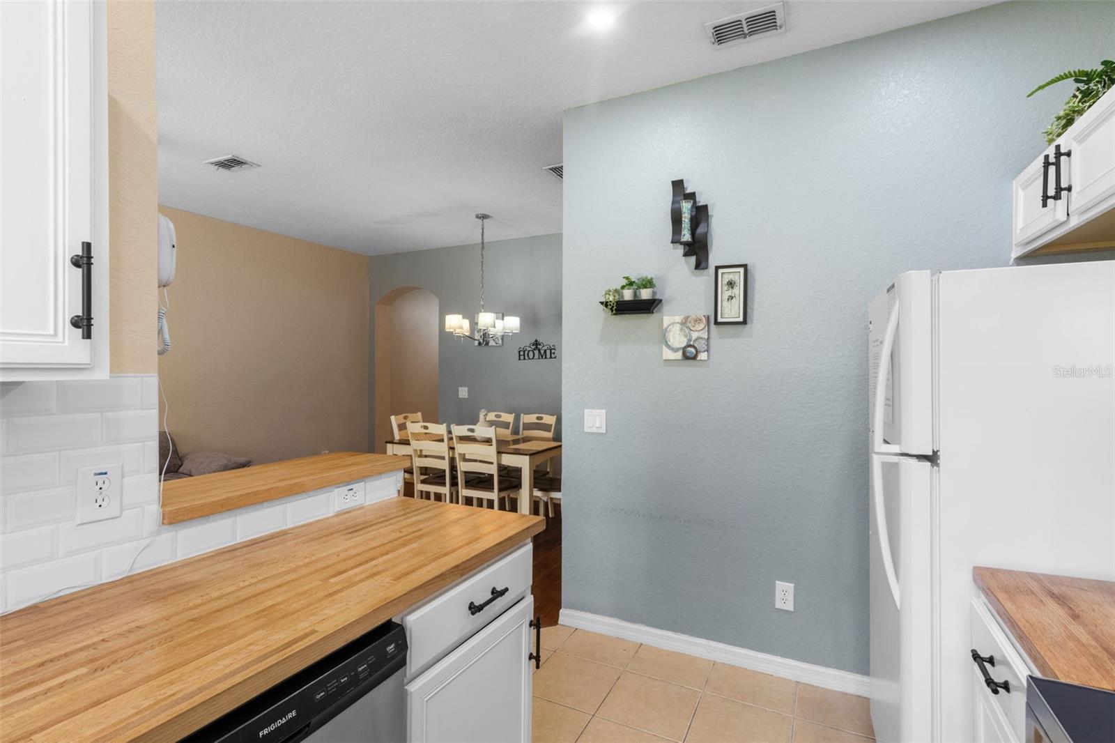 Image 12 of 52 For 624 Terra Lago Street