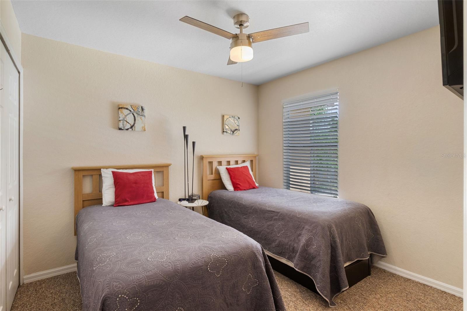 Image 21 of 52 For 624 Terra Lago Street
