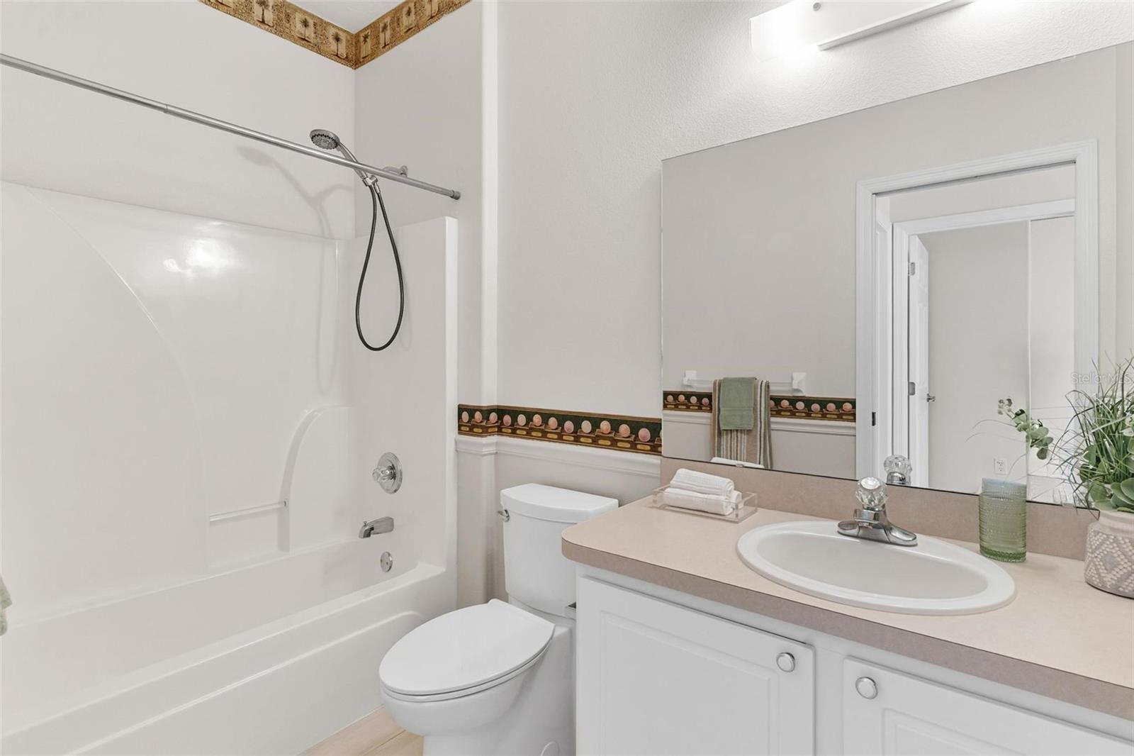 Image 31 of 43 For 425 Glen Arbor Lane