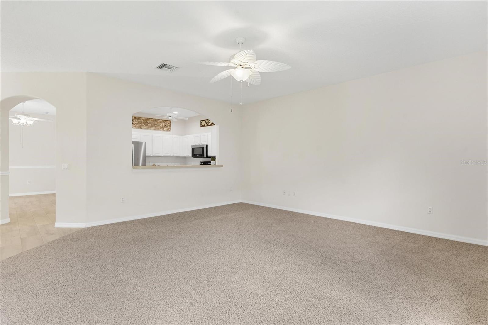 Image 9 of 43 For 425 Glen Arbor Lane