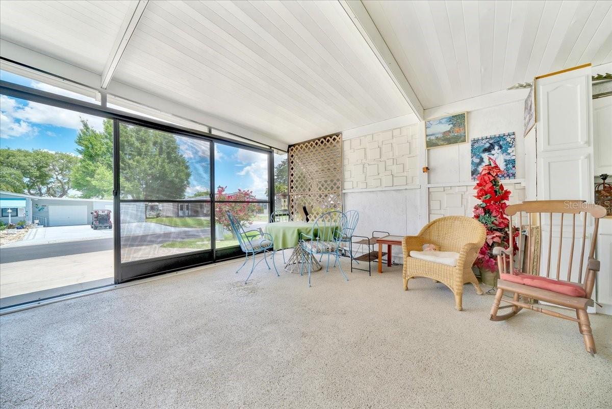 Image 37 of 52 For 926 Saint Andrews Boulevard