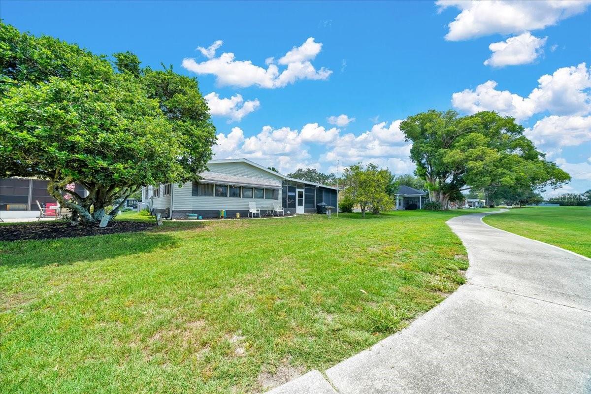 Image 42 of 52 For 926 Saint Andrews Boulevard