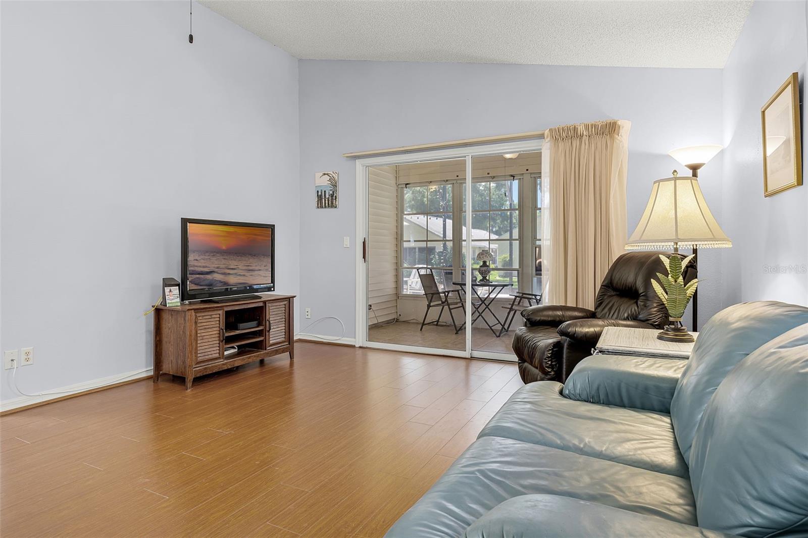 Image 11 of 65 For 5507 Laver Street