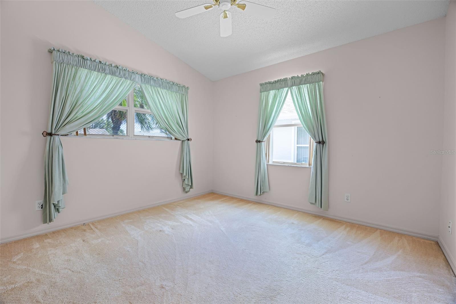Image 20 of 65 For 5507 Laver Street
