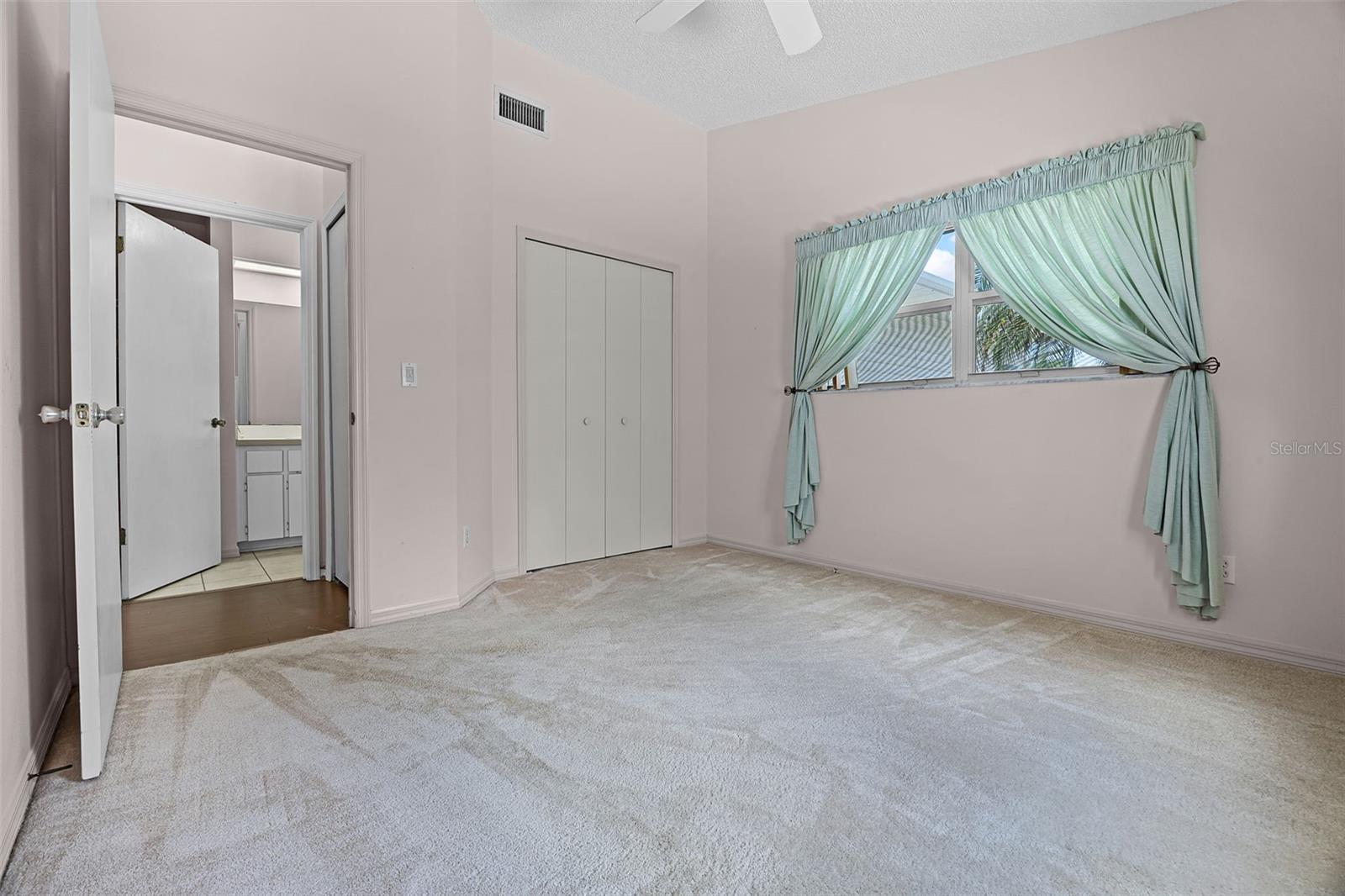 Image 21 of 65 For 5507 Laver Street