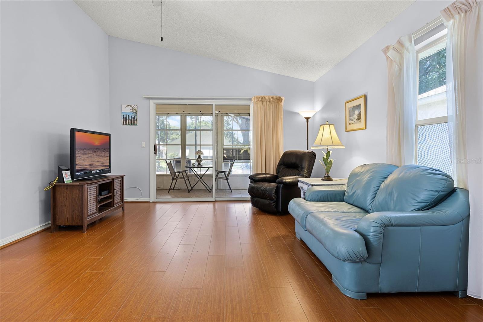 Image 9 of 65 For 5507 Laver Street