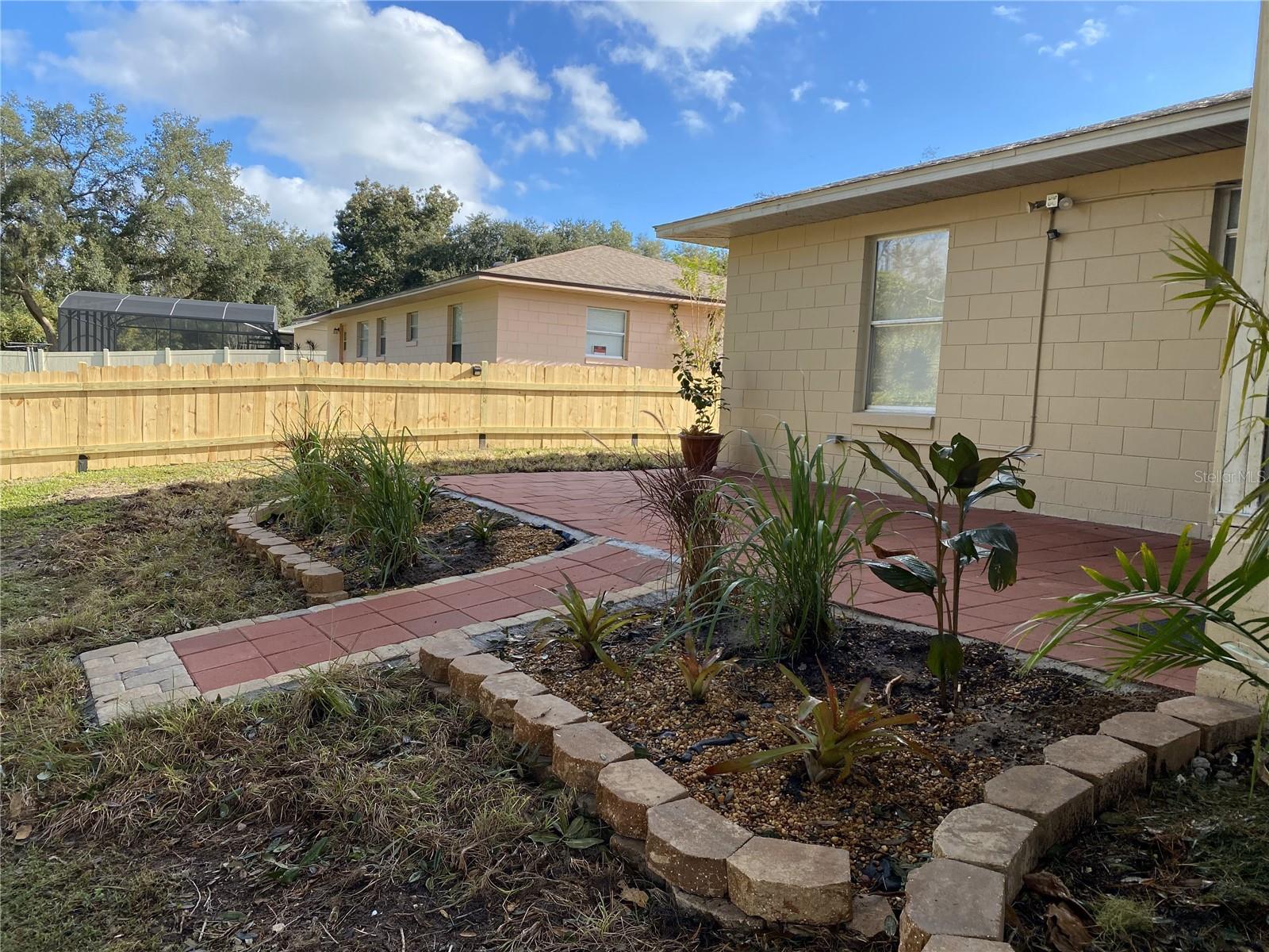 Image 18 of 20 For 930 Cedar Circle