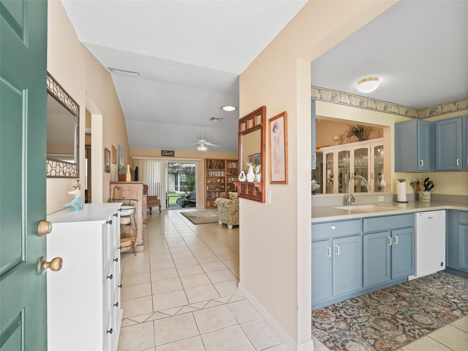 Image 4 of 28 For 17860 89th Natchez Avenue
