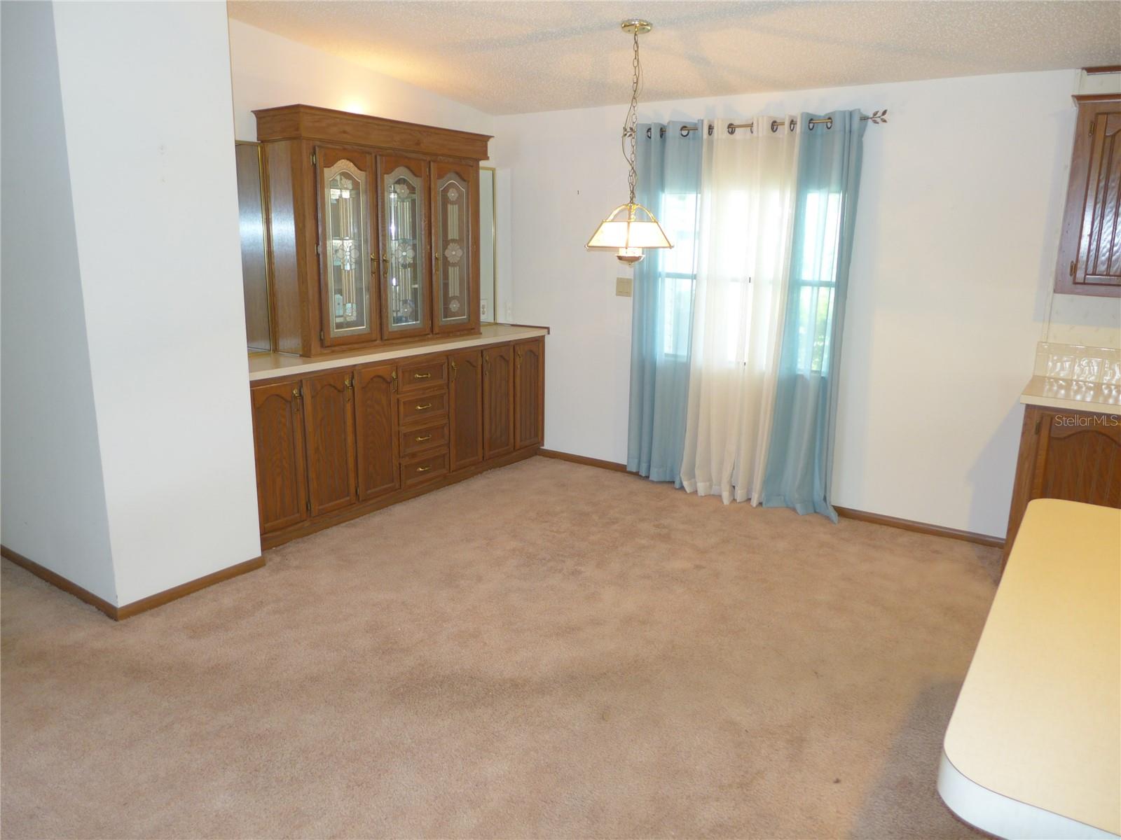 Image 10 of 41 For 432 Santa Fe Road E