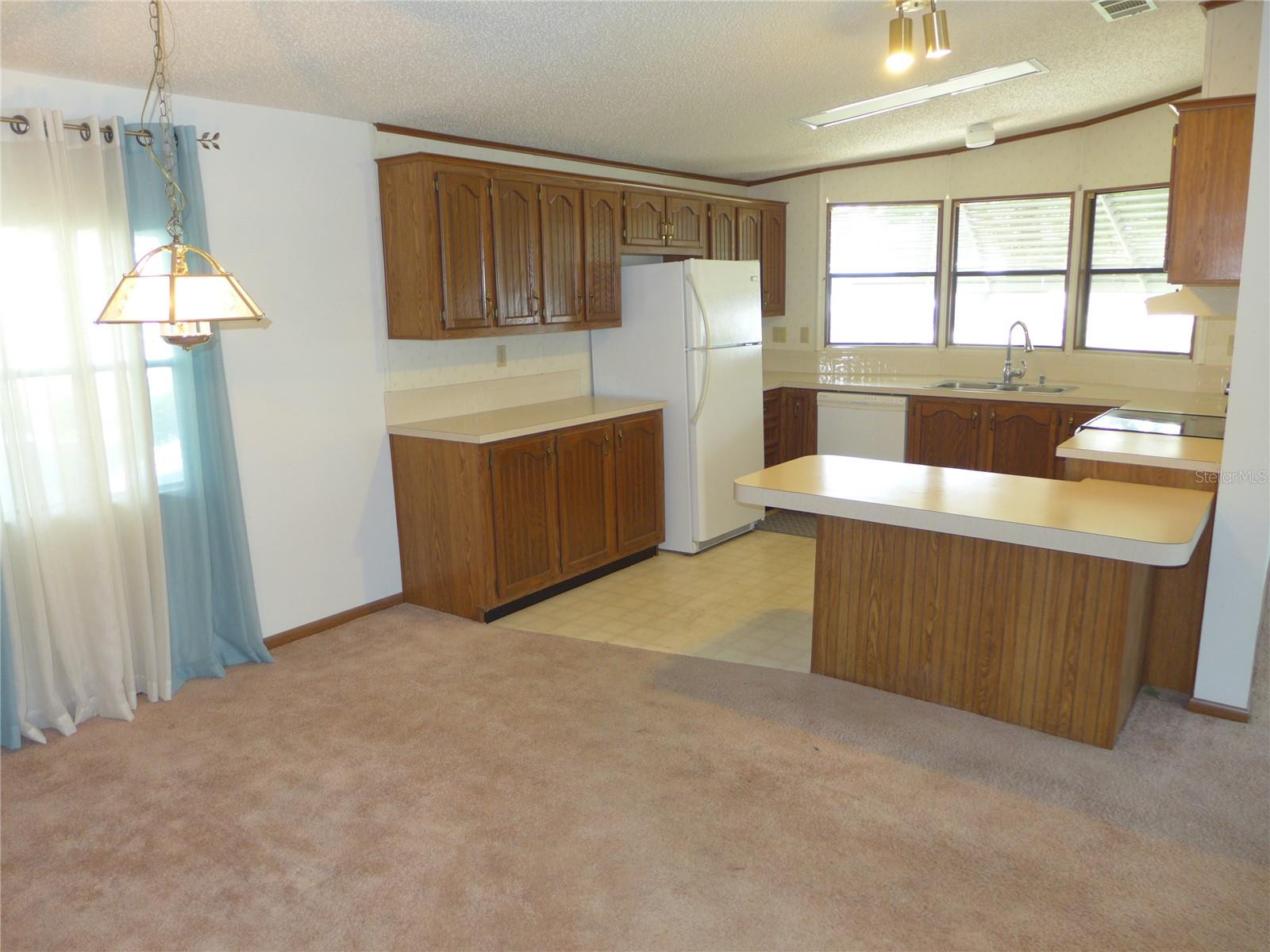 Image 11 of 41 For 432 Santa Fe Road E