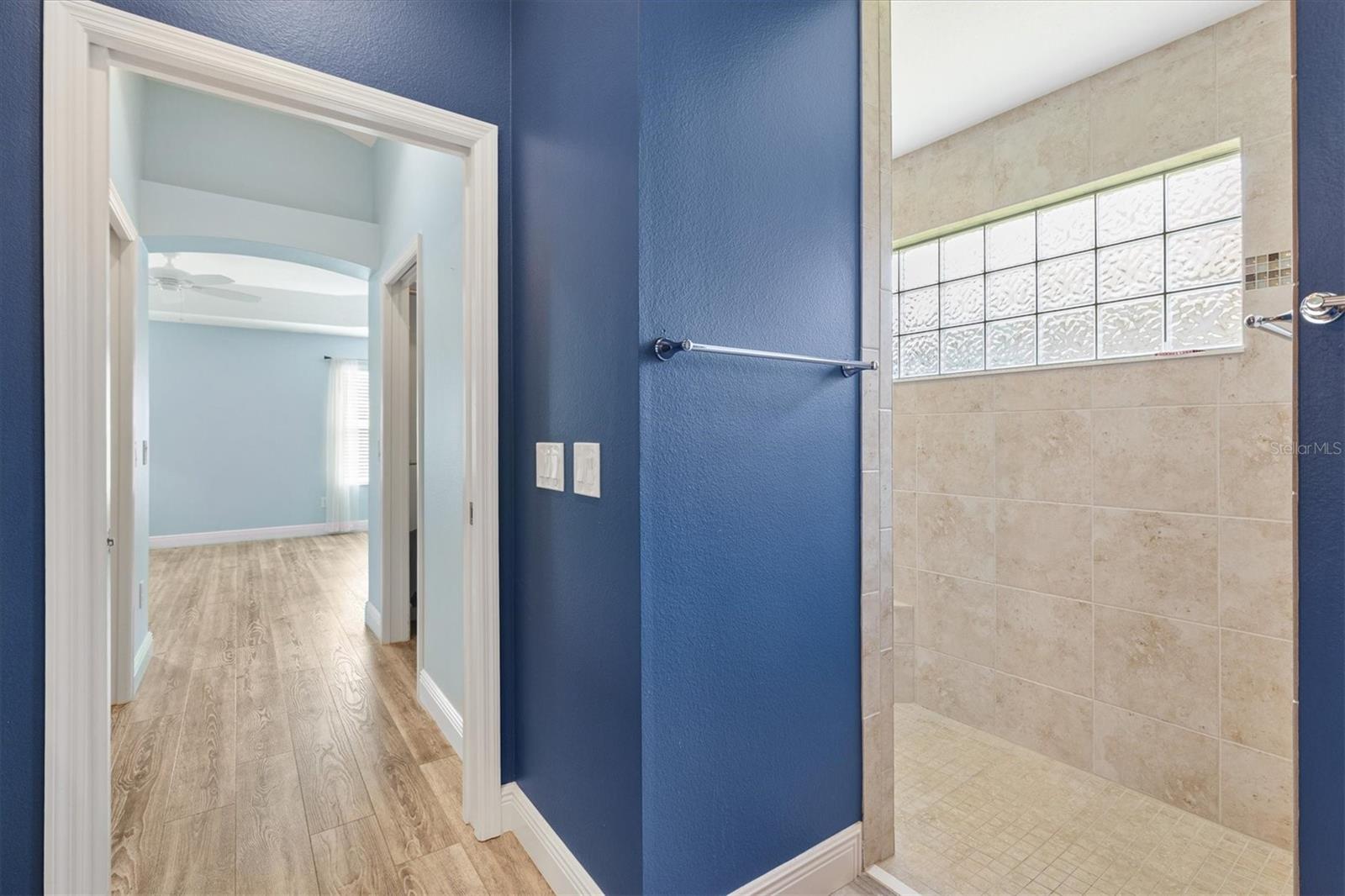 Image 16 of 39 For 3759 Orient Avenue