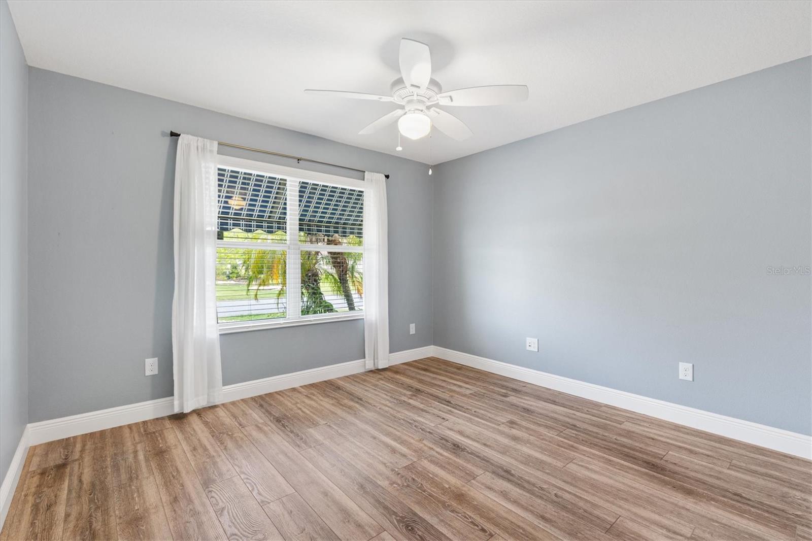 Image 17 of 39 For 3759 Orient Avenue