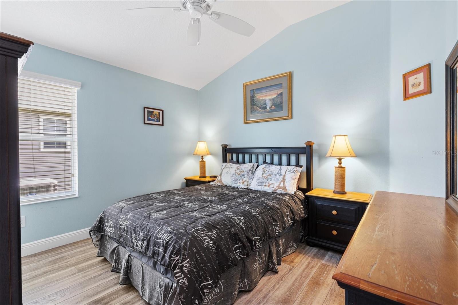 Image 20 of 39 For 3759 Orient Avenue