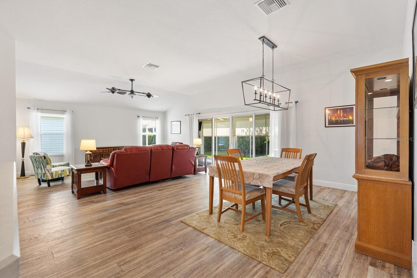 Image 8 of 39 For 3759 Orient Avenue