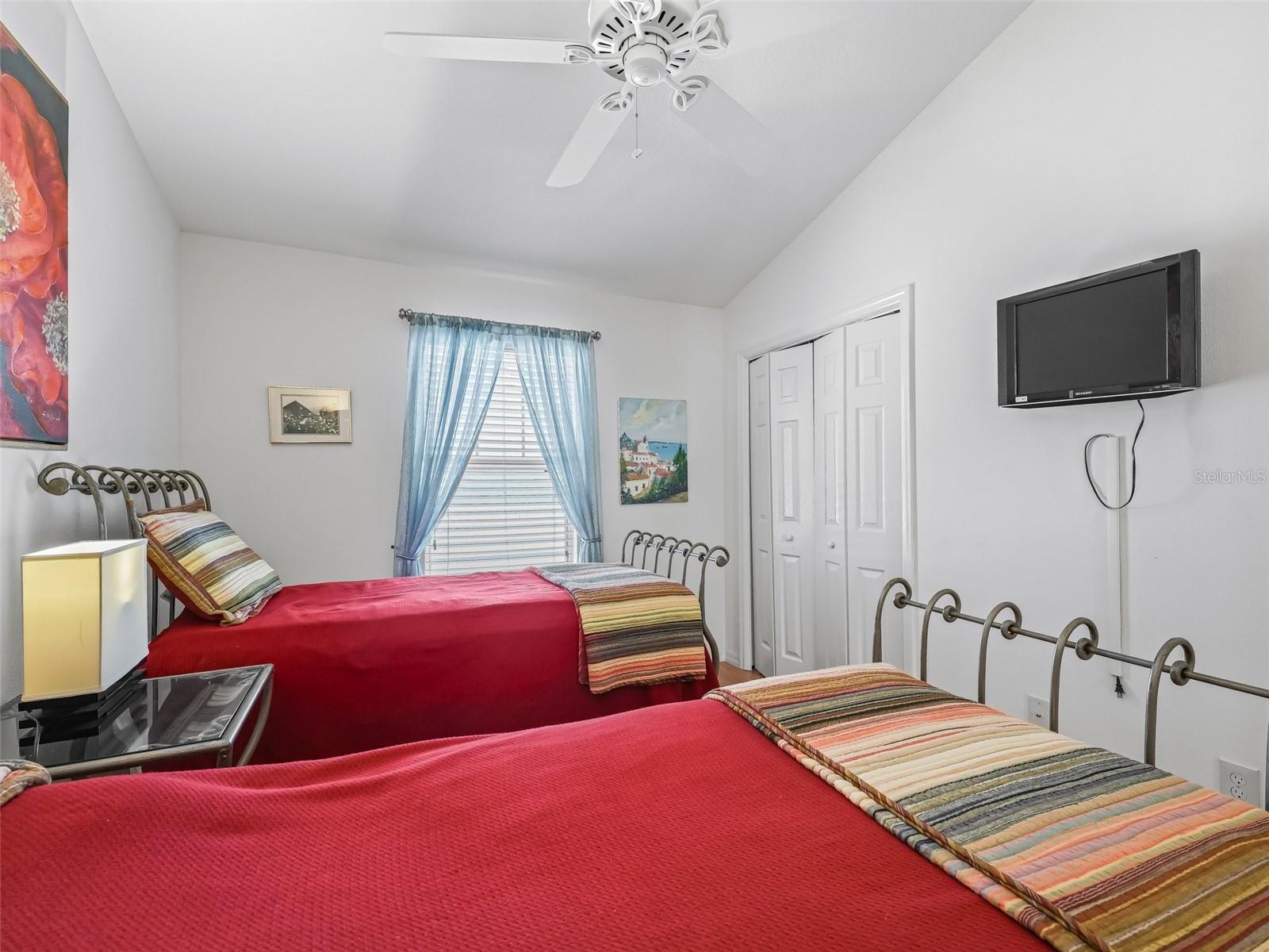 Image 26 of 48 For 1762 Meadowlark Avenue