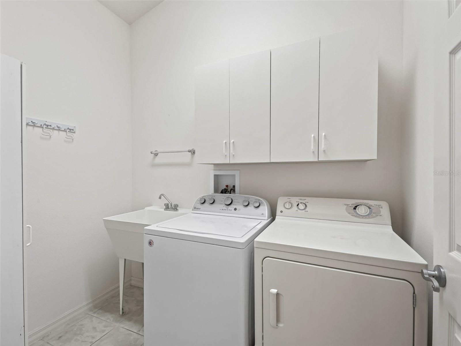 Image 32 of 48 For 1762 Meadowlark Avenue