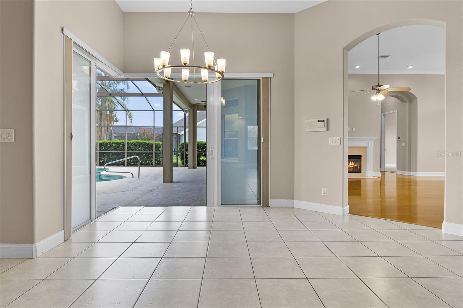 Image 14 of 51 For 7303 Spring Mountain Lane