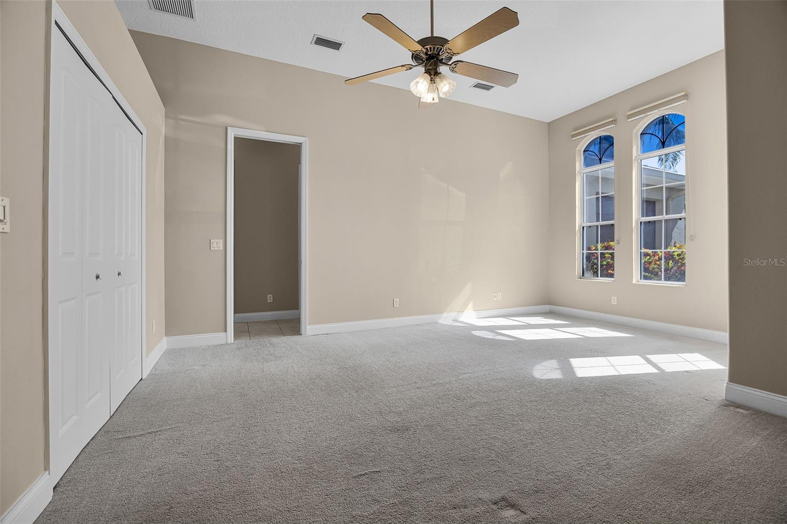 Image 24 of 51 For 7303 Spring Mountain Lane