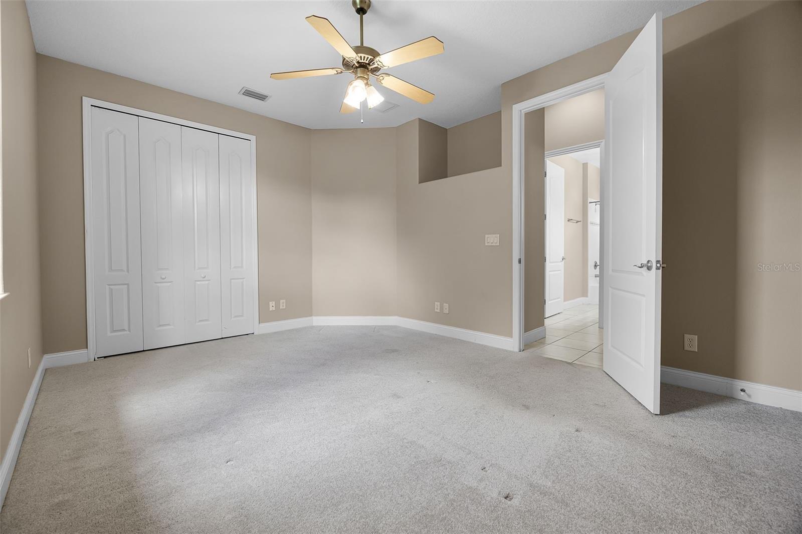 Image 29 of 51 For 7303 Spring Mountain Lane