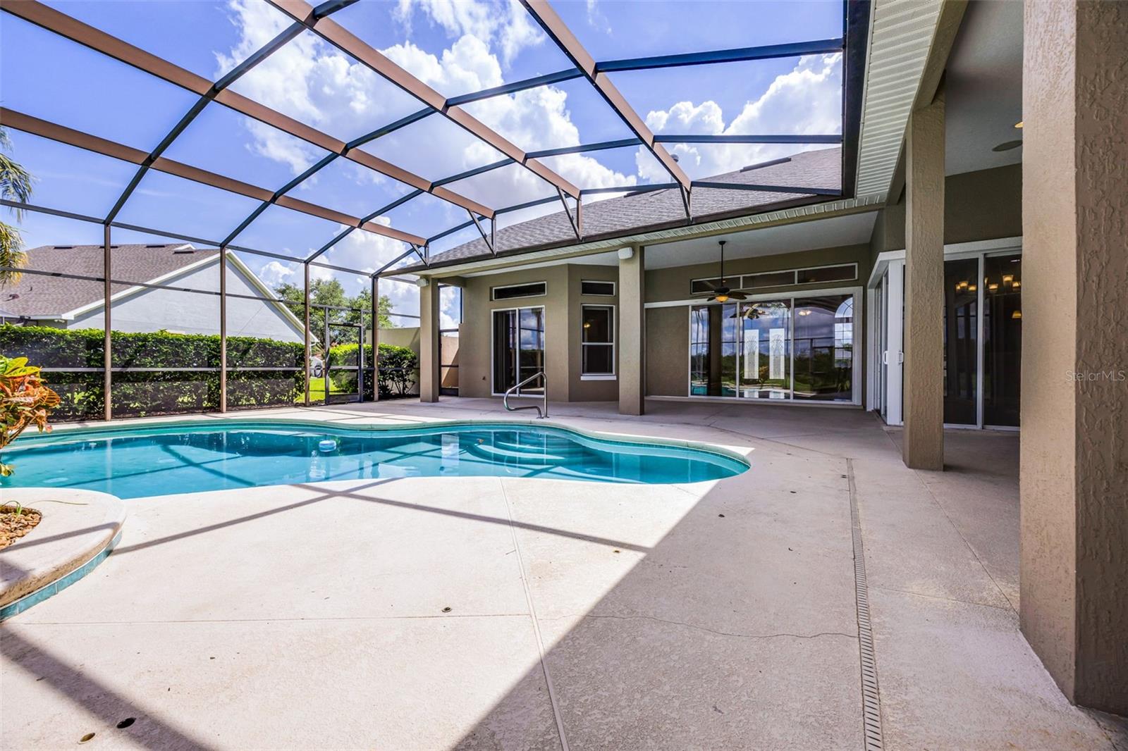 Image 34 of 51 For 7303 Spring Mountain Lane