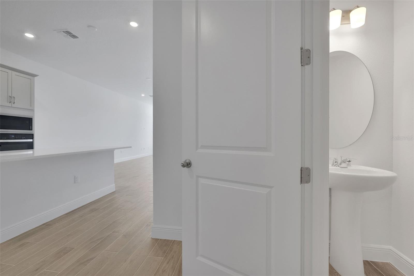 Image 18 of 33 For 6527 Trailblaze Bend