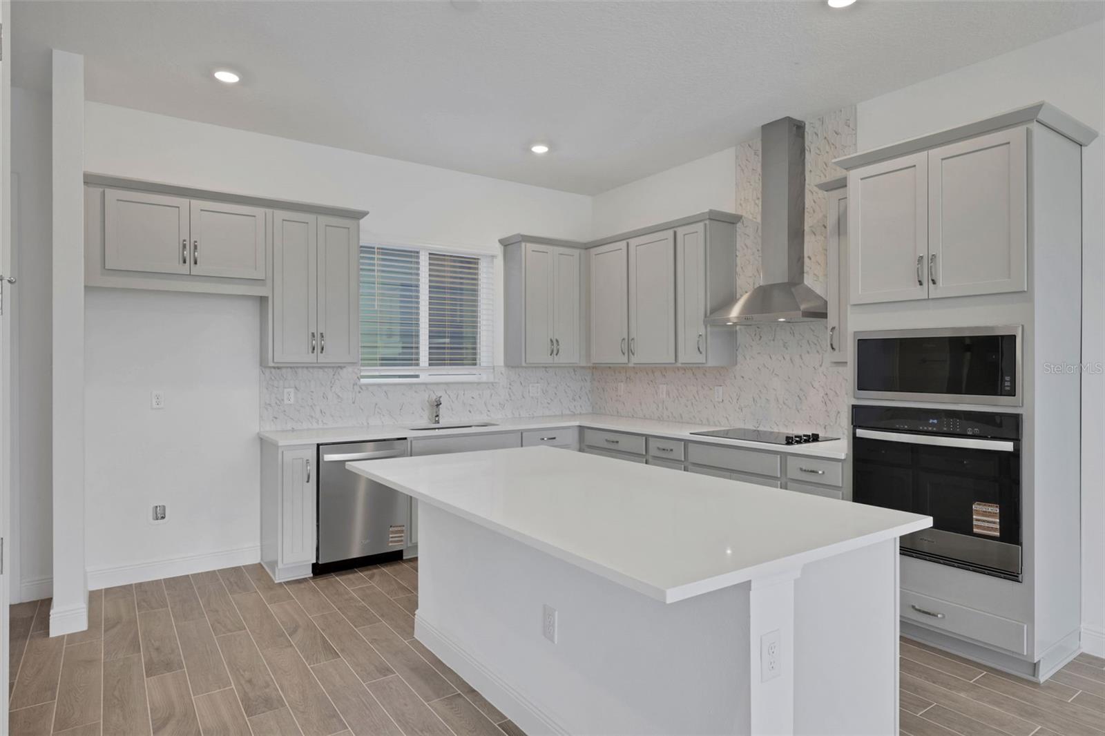 Image 21 of 33 For 6527 Trailblaze Bend