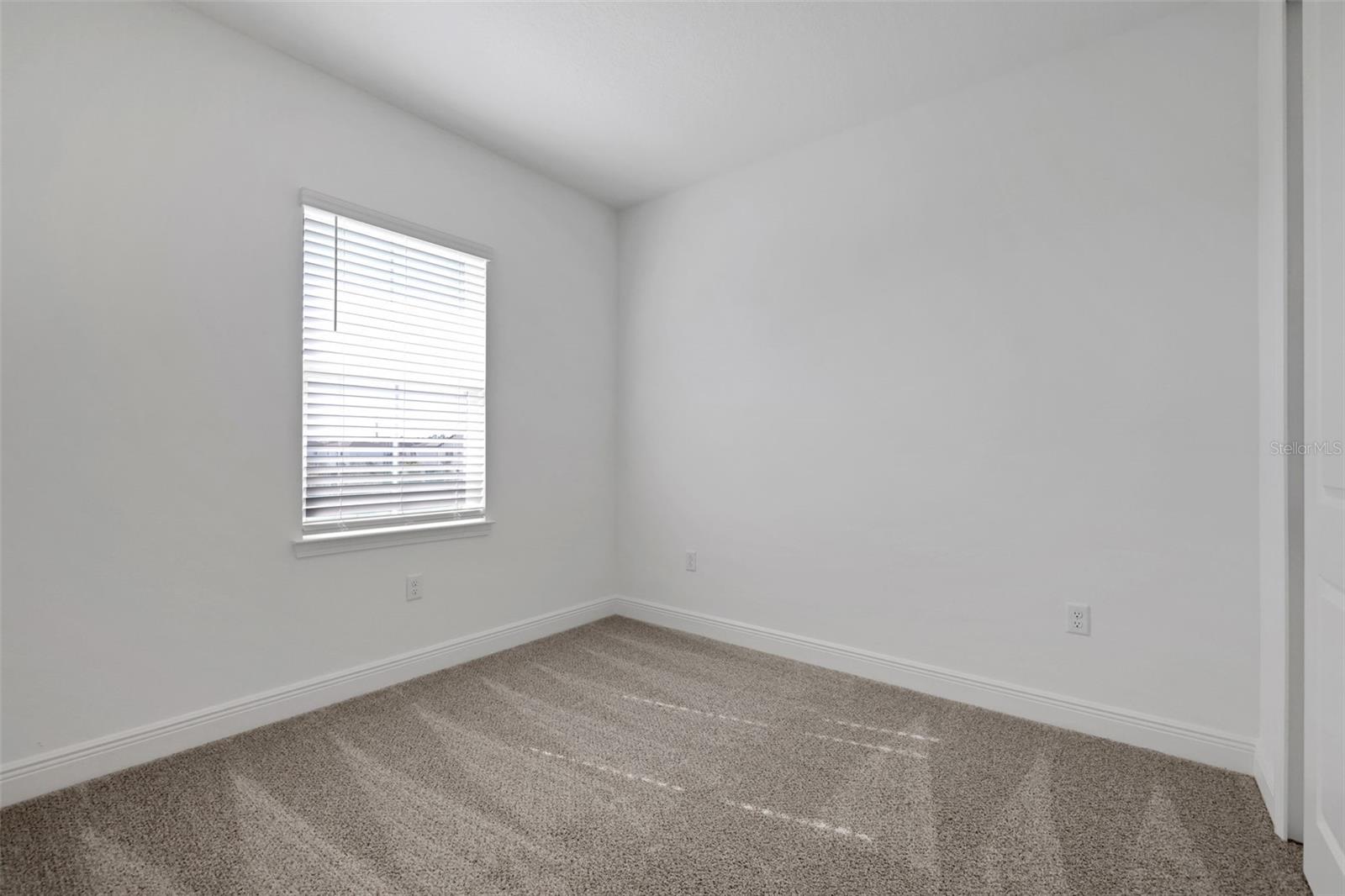 Image 8 of 33 For 6527 Trailblaze Bend