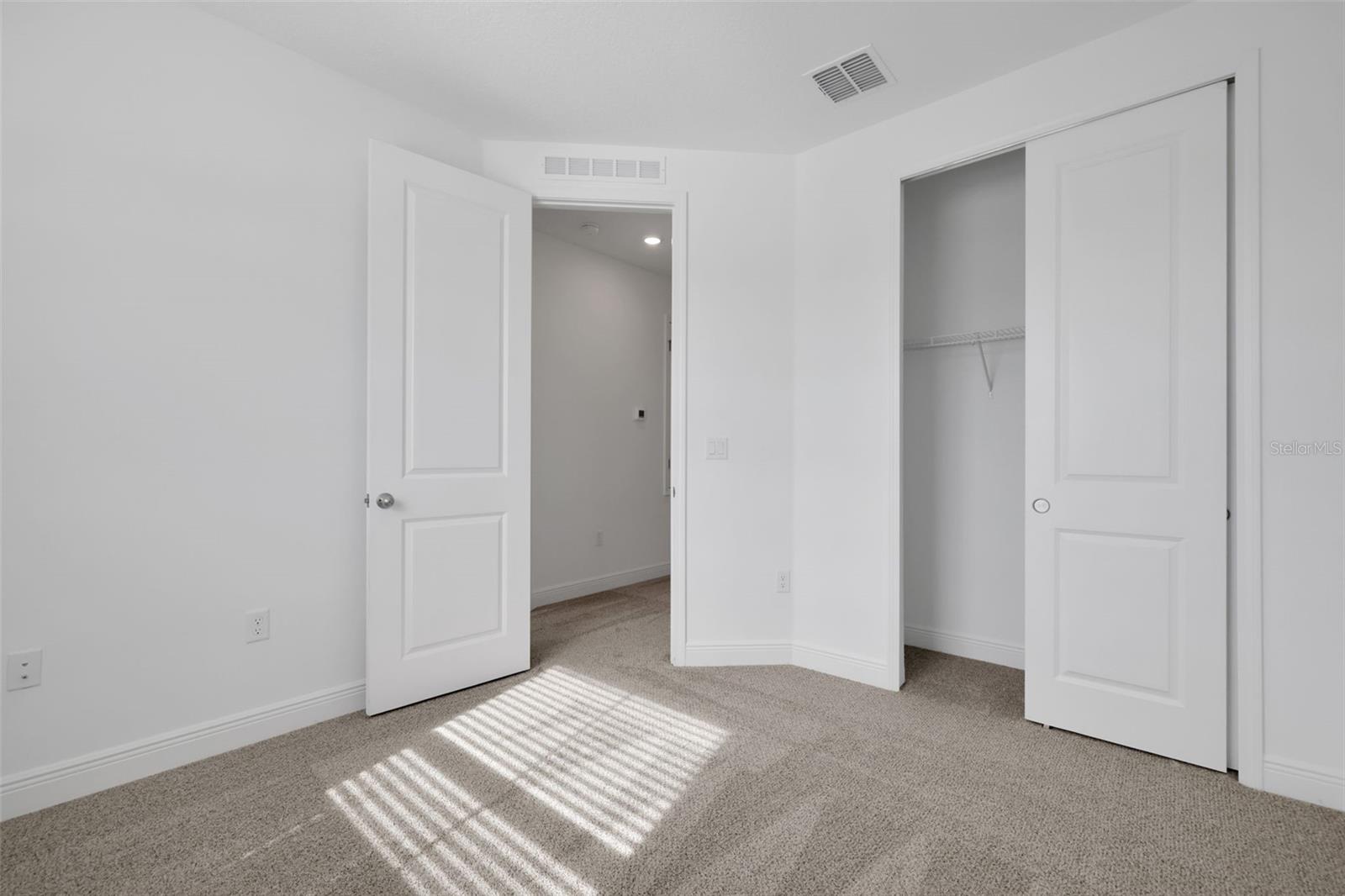 Image 9 of 33 For 6527 Trailblaze Bend