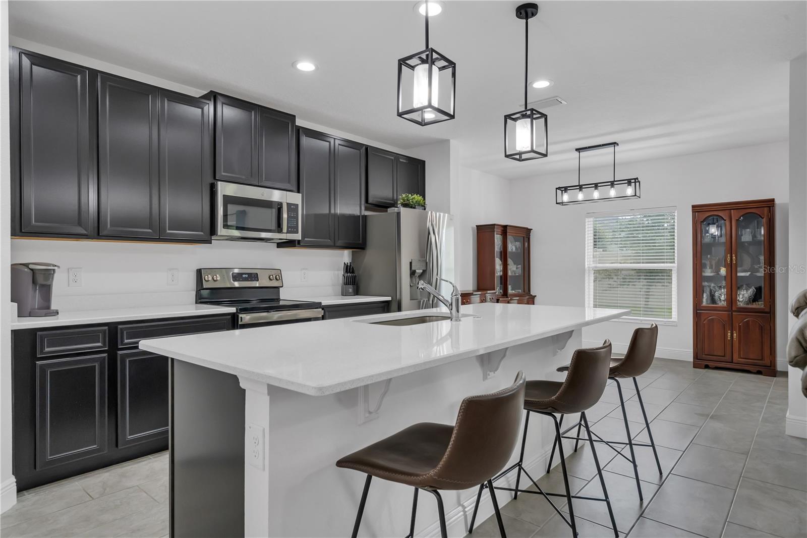 Image 11 of 59 For 9380 La Salle Street