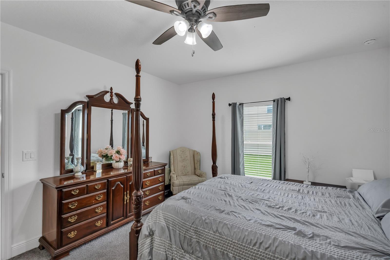 Image 17 of 59 For 9380 La Salle Street