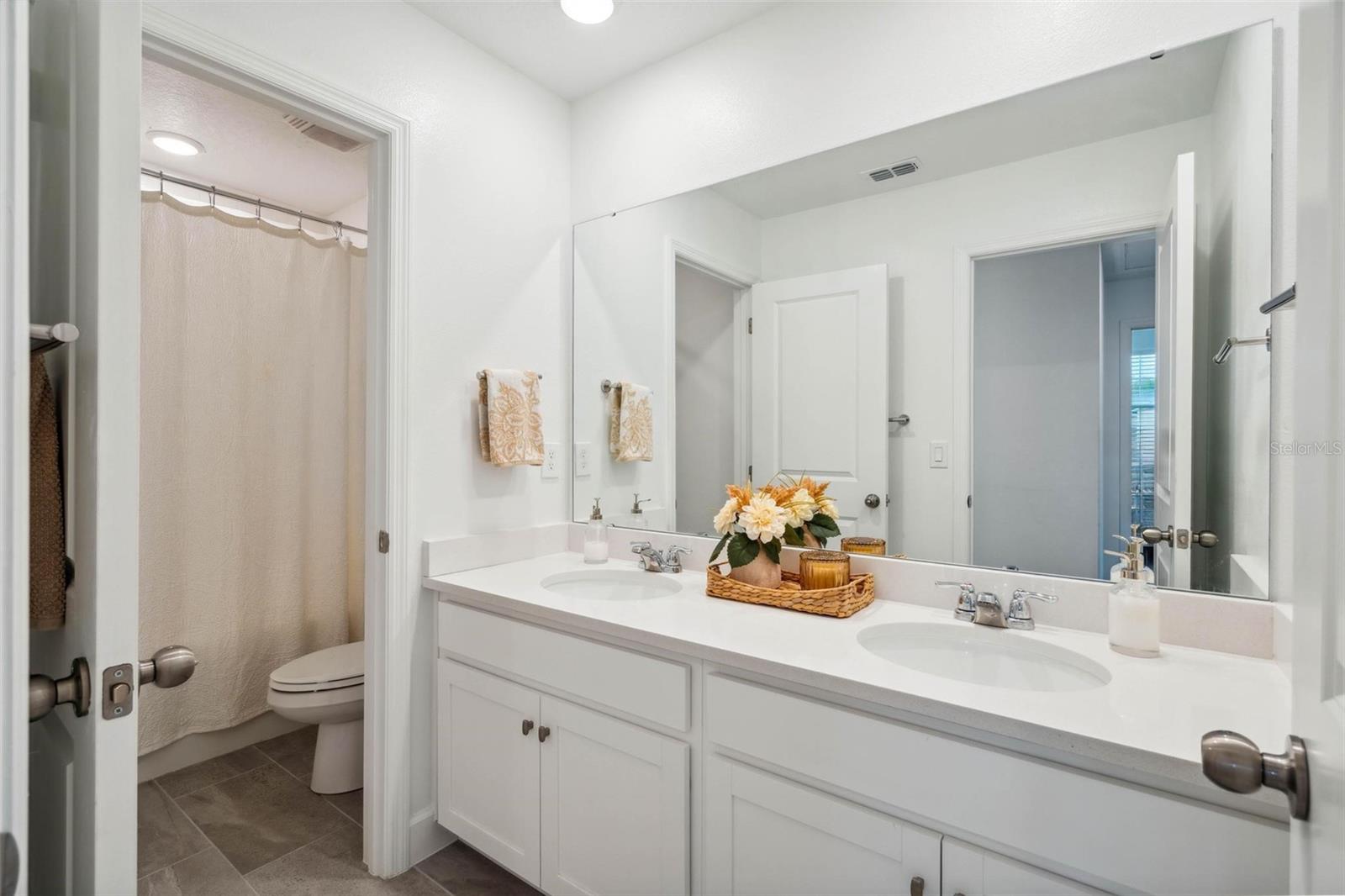 Image 42 of 50 For 3304 Canna Lily Place