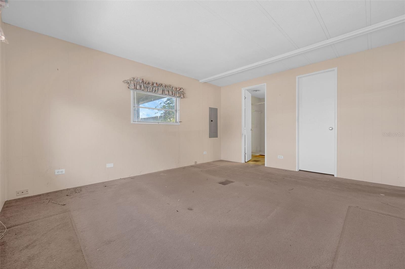 Image 20 of 31 For 2412 Vindale Road