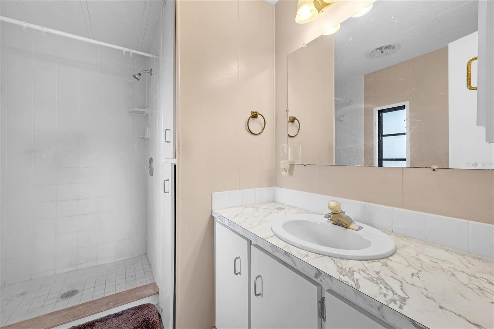 Image 22 of 31 For 2412 Vindale Road
