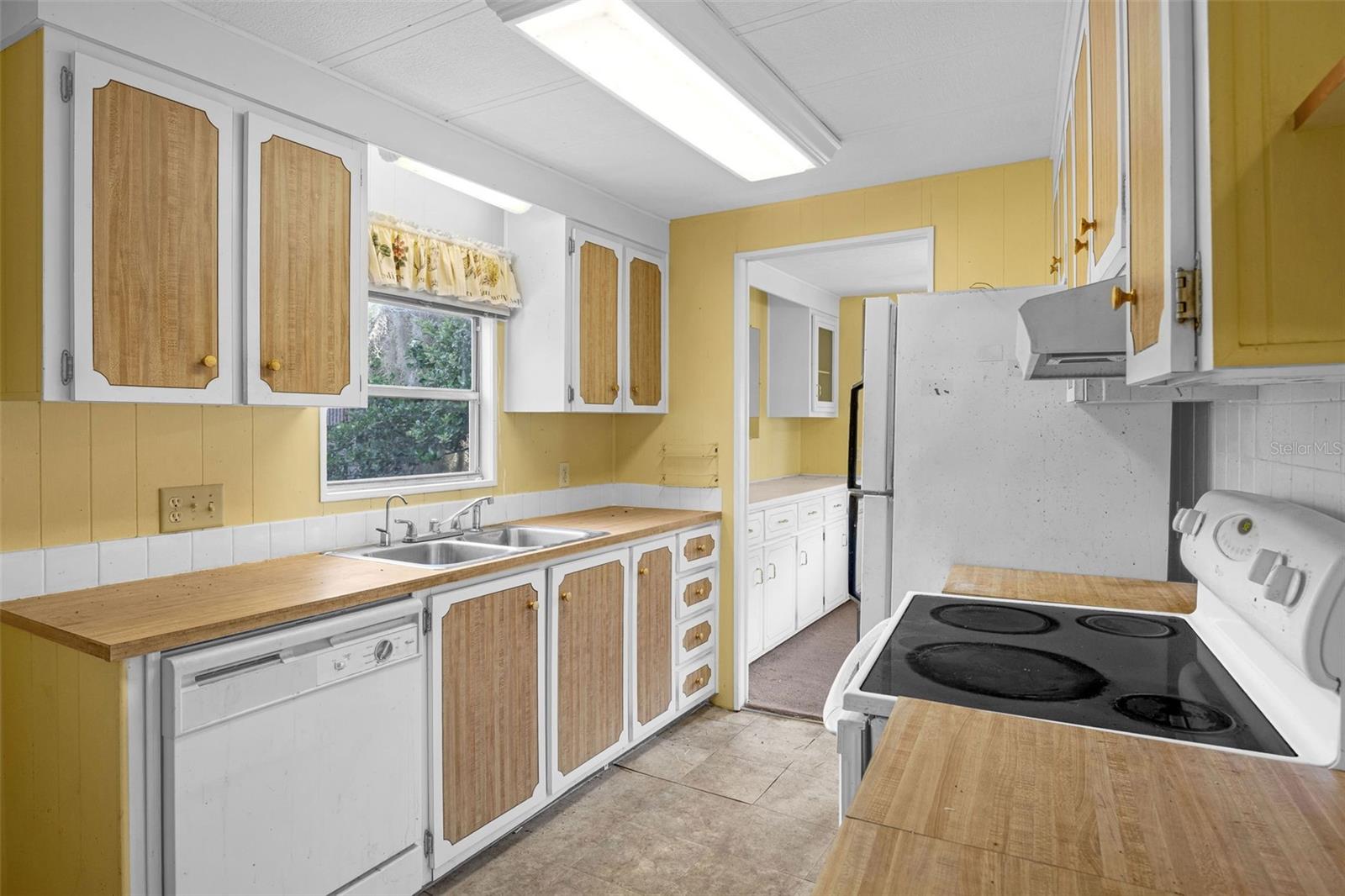 Image 9 of 31 For 2412 Vindale Road
