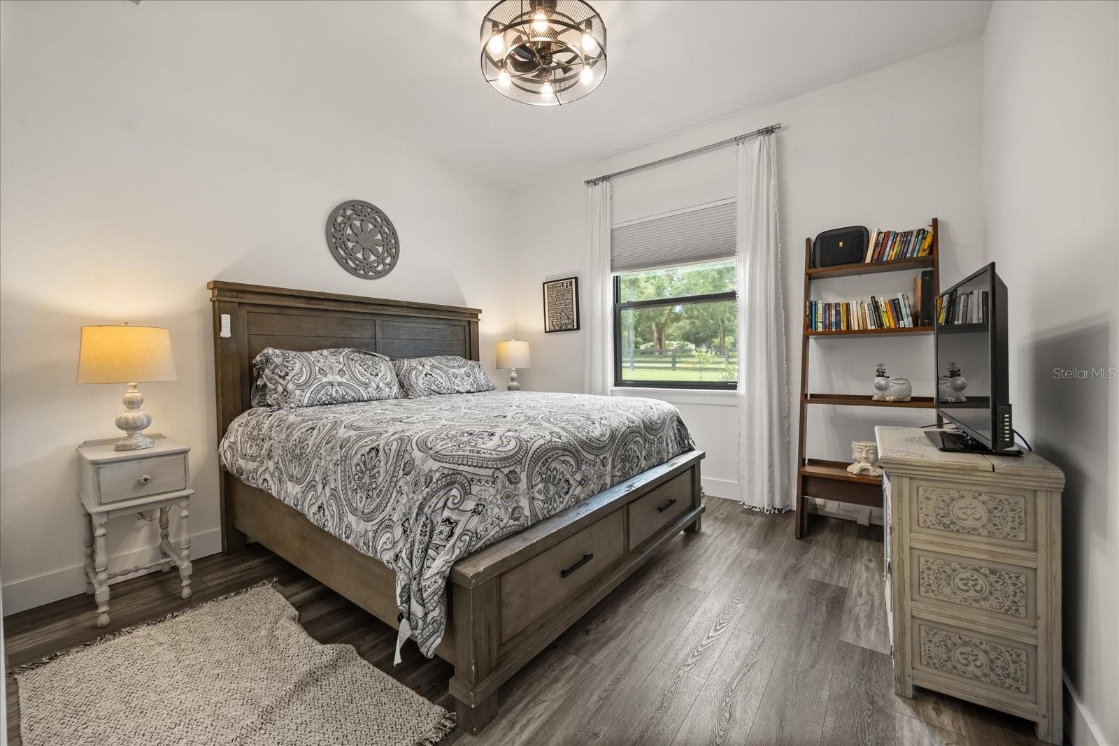 Image 29 of 84 For 6031 Dora Dr