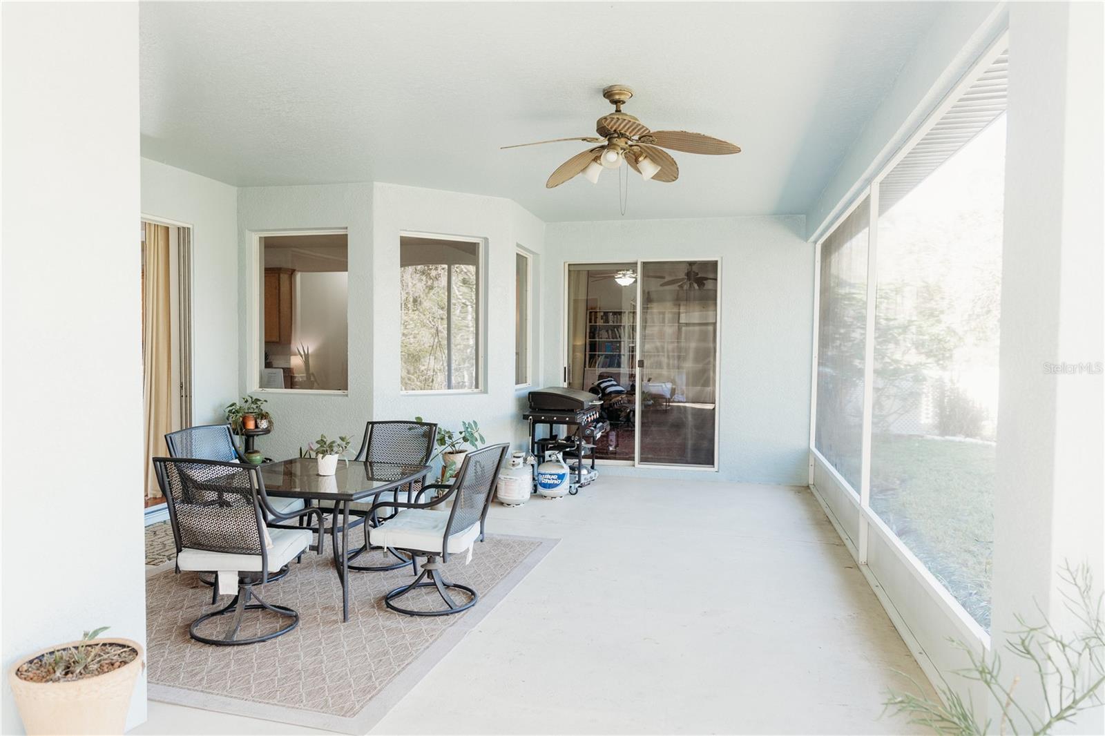 Image 13 of 37 For 26620 Shoregrass Drive