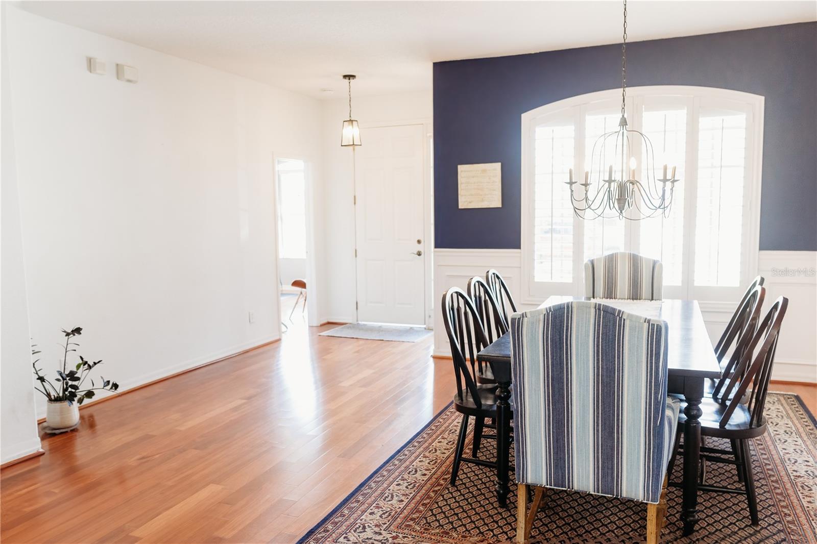 Image 8 of 37 For 26620 Shoregrass Drive