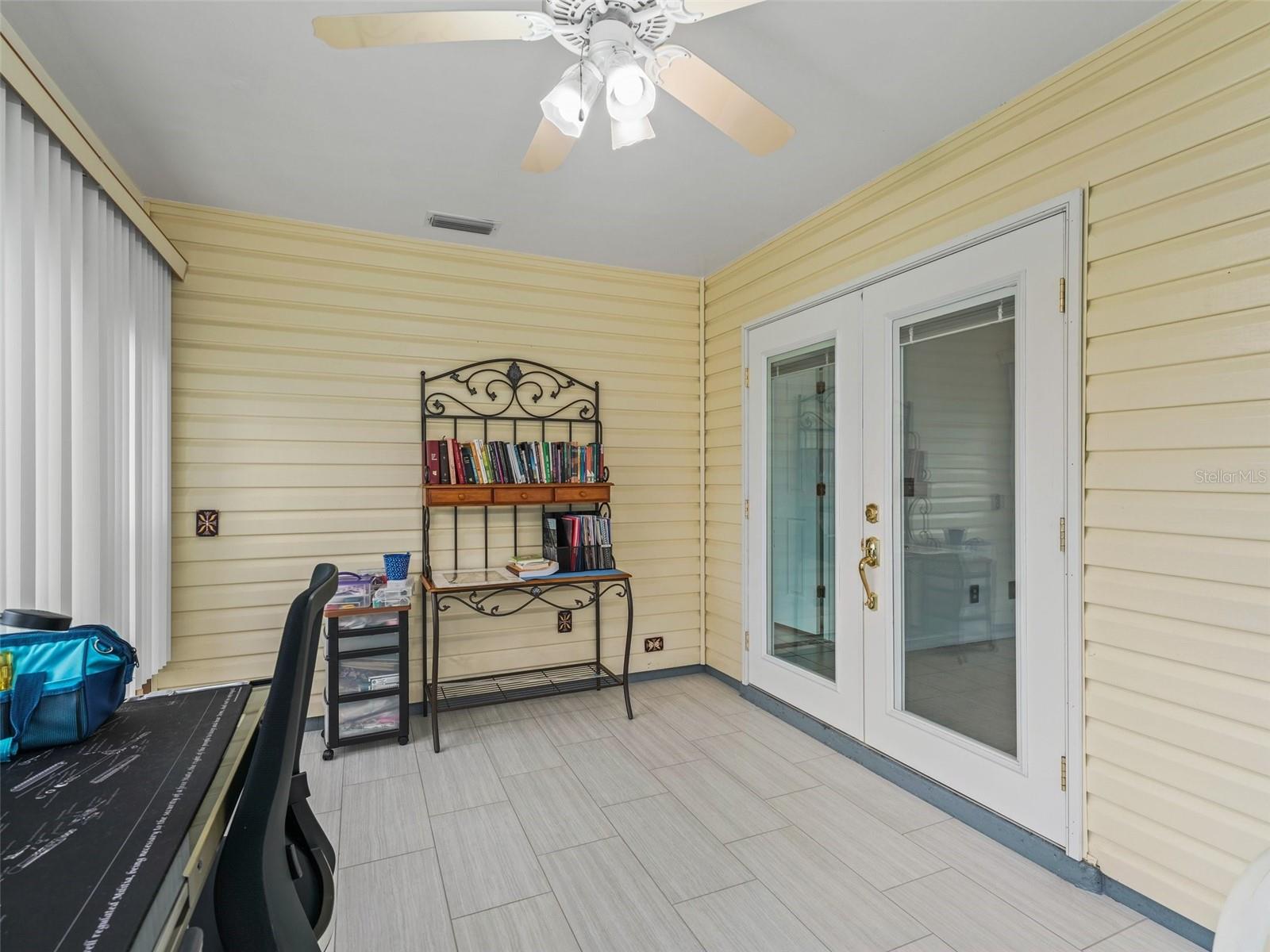 Image 33 of 42 For 1142 Boone Court