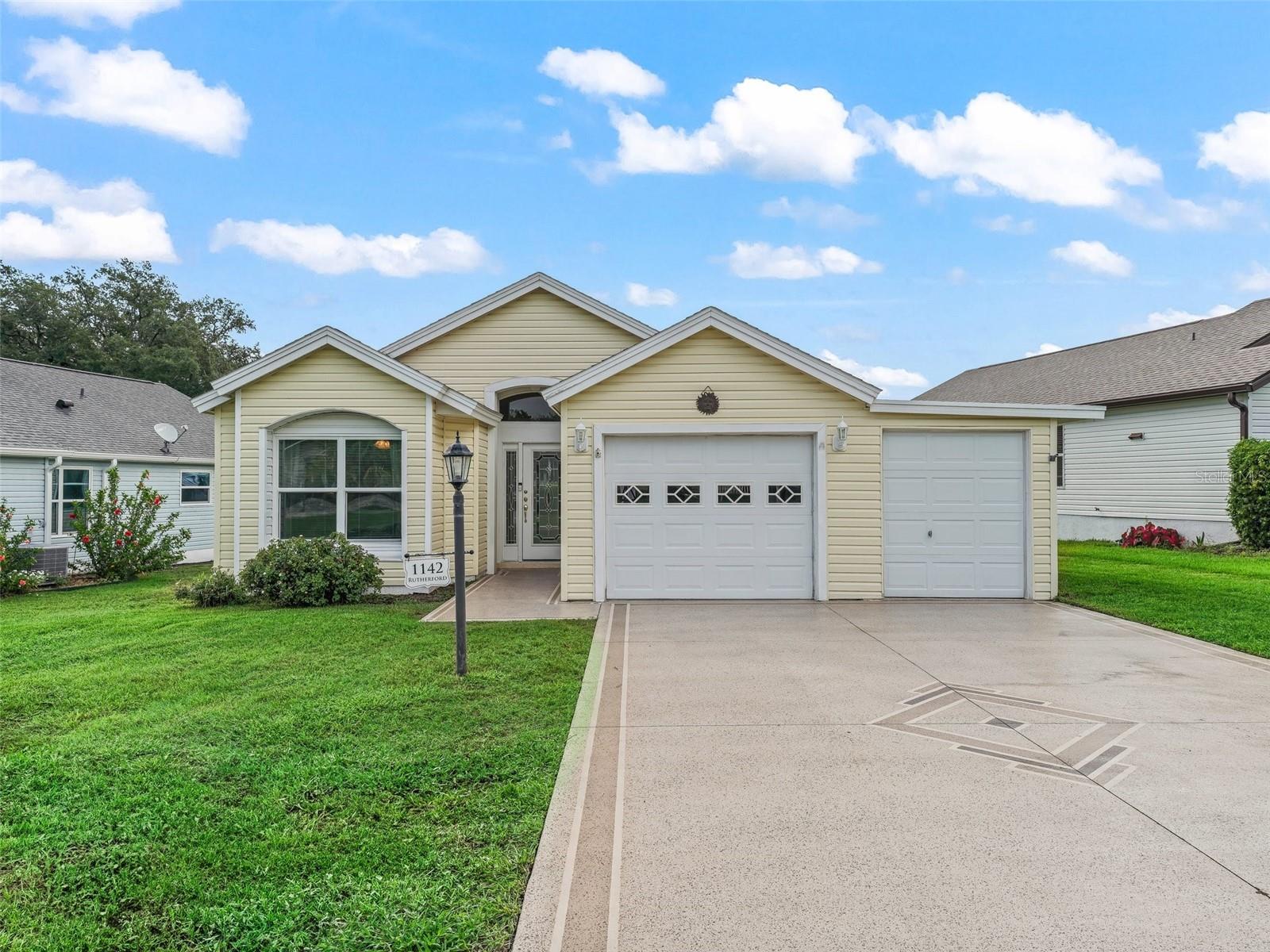 Image 4 of 42 For 1142 Boone Court