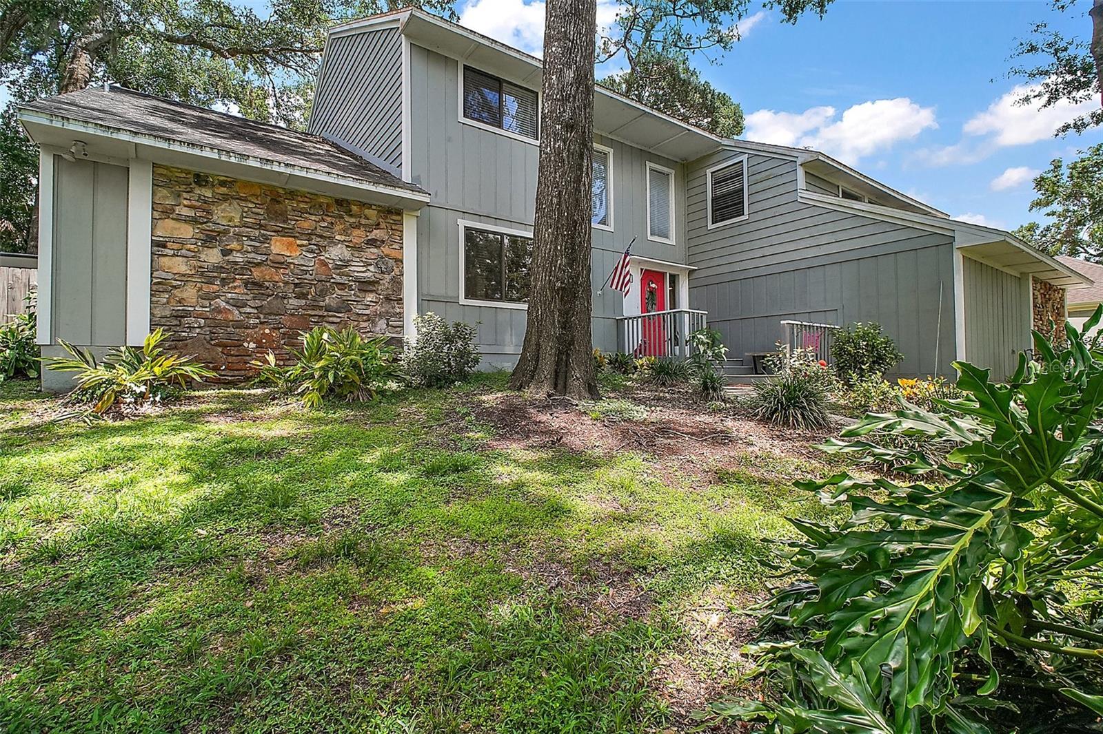 Image 2 of 34 For 2108 Dogwood Circle