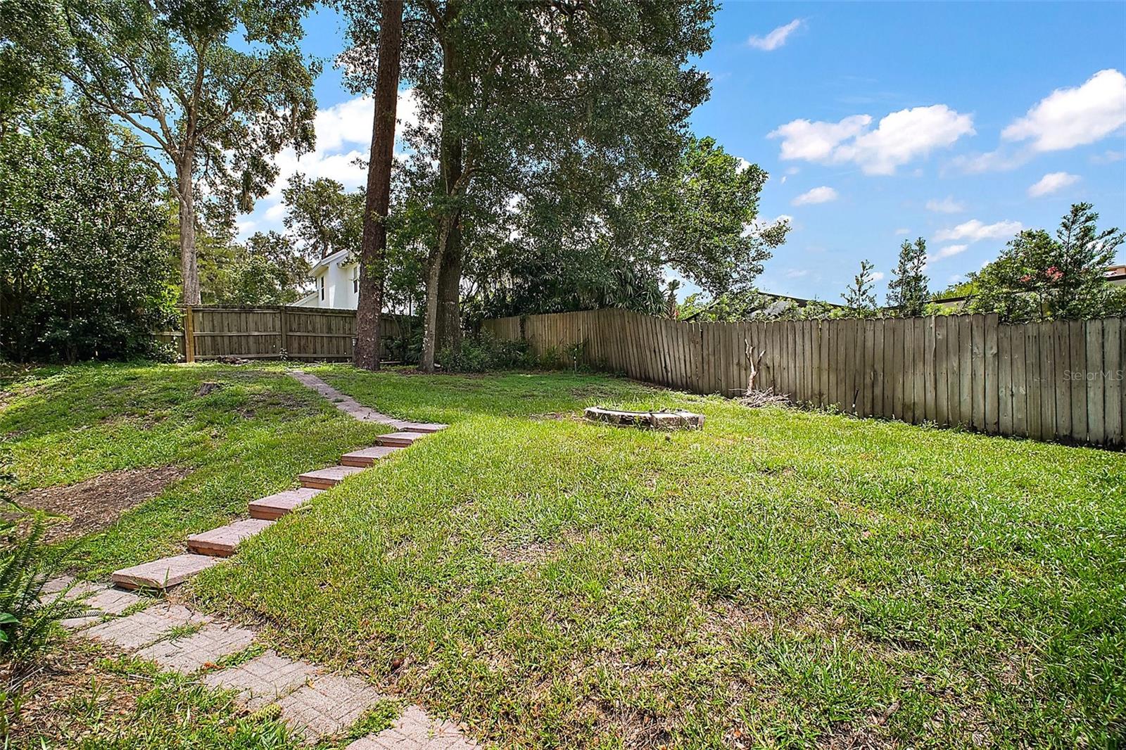Image 29 of 34 For 2108 Dogwood Circle