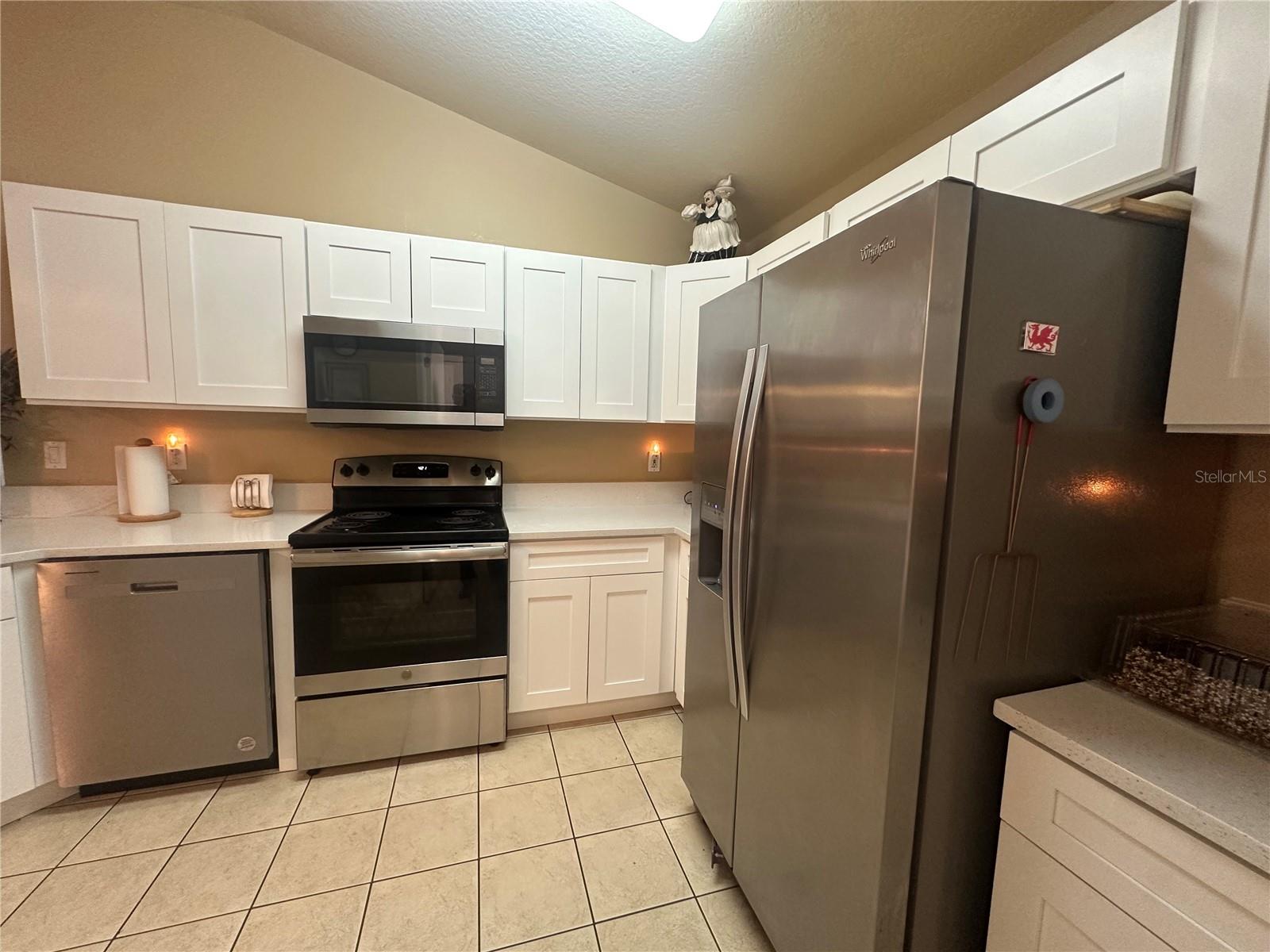 Image 11 of 38 For 15509 Markham Drive