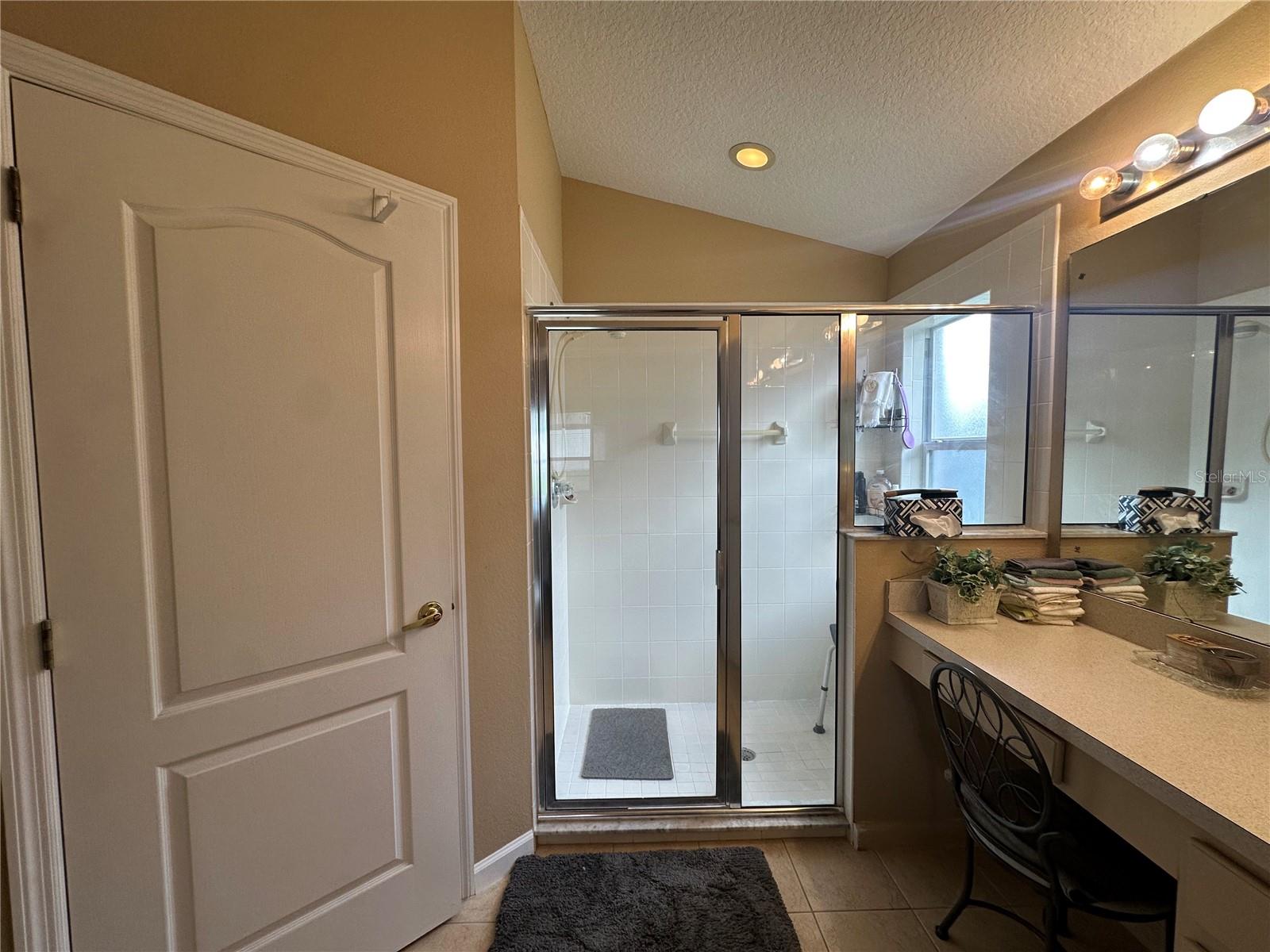 Image 27 of 38 For 15509 Markham Drive
