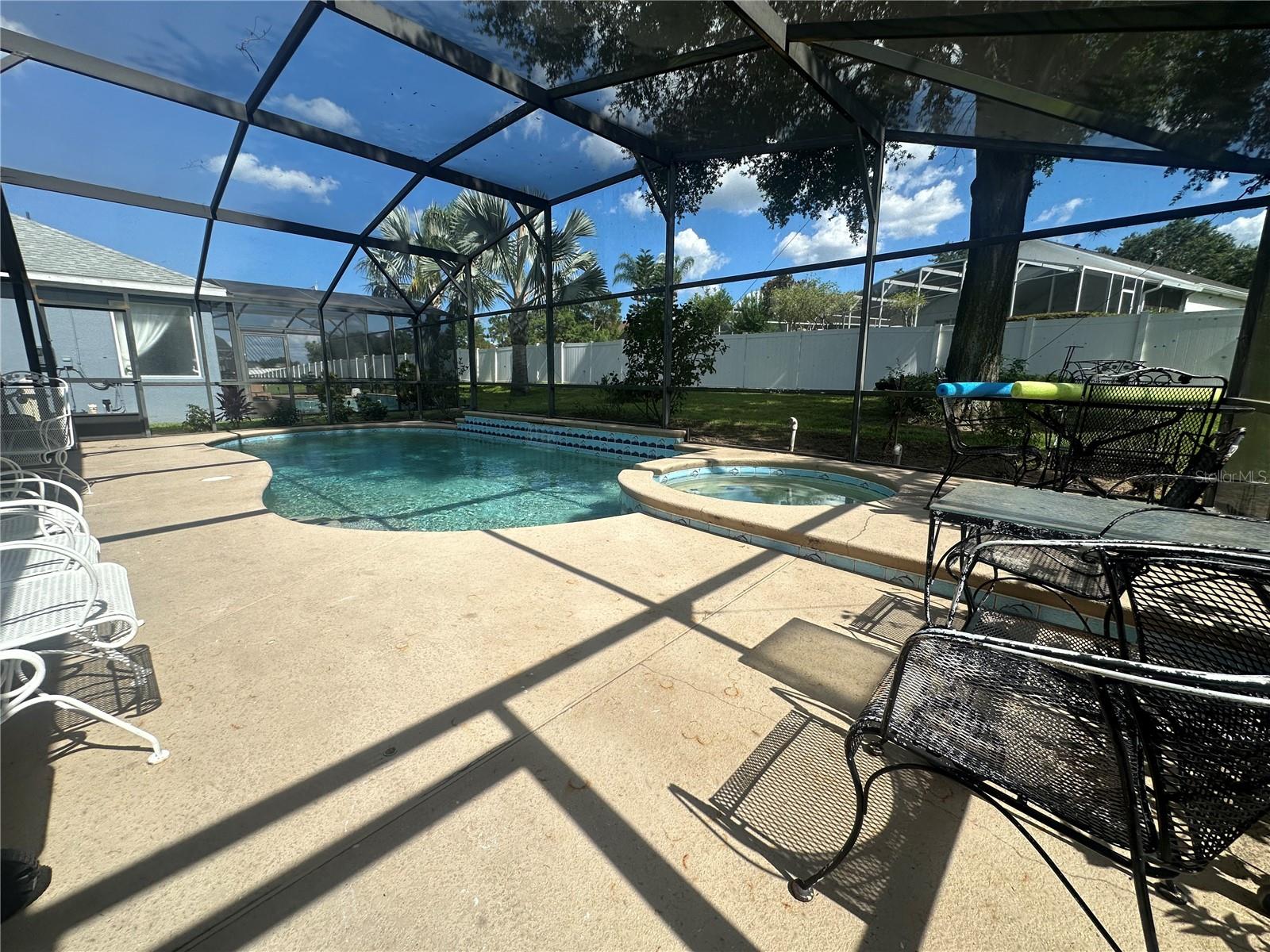 Image 31 of 38 For 15509 Markham Drive
