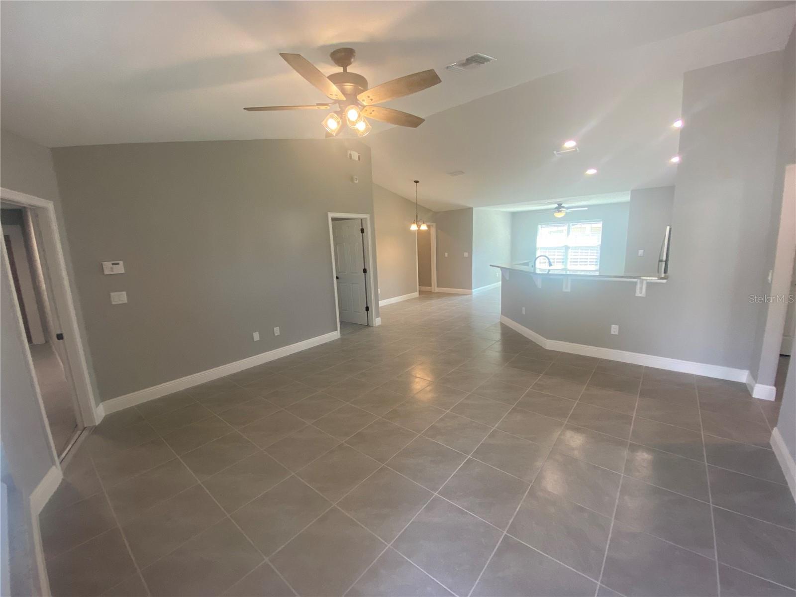 Image 3 of 12 For 8446 156th Street